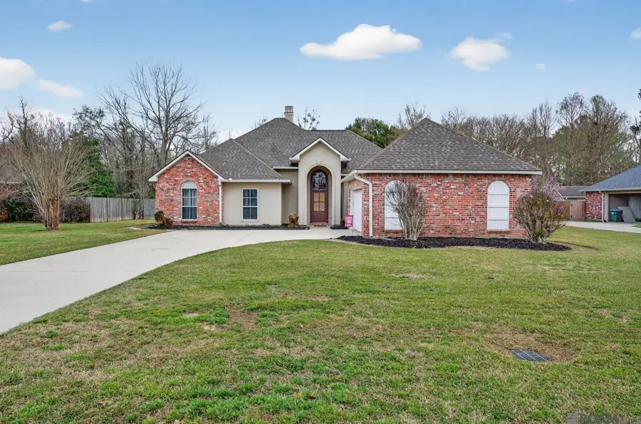 8589 R Dawes Dr, Denham Springs, LA 70706 - #3