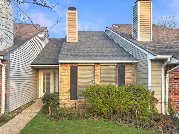 5321 Sleepy Hollow Dr, Baton Rouge, LA 70817