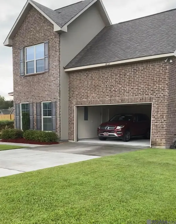 8902 Black Birch Ave, Zachary, LA 70791