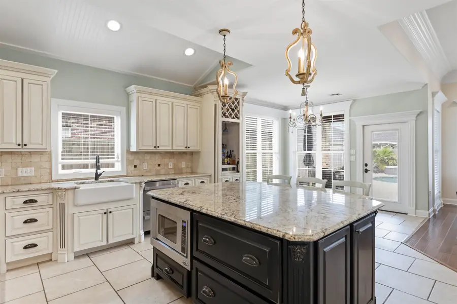 111 Kettle Ln, Houma, LA 70360 - #3