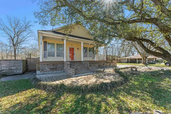 12068 Drozin Myers Rd, St Amant, LA 70774