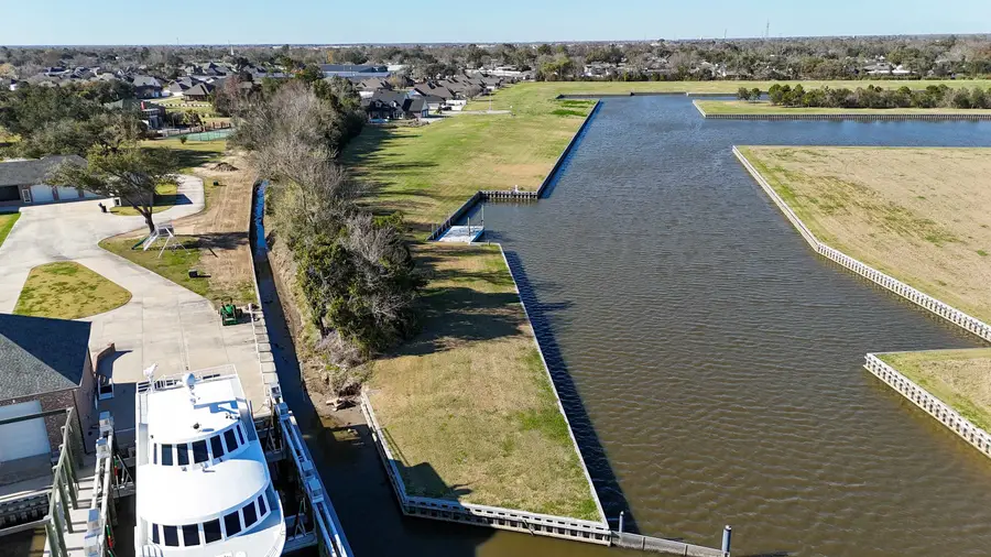 1789 Sandy Beach Road, Houma, LA 70360 - #3