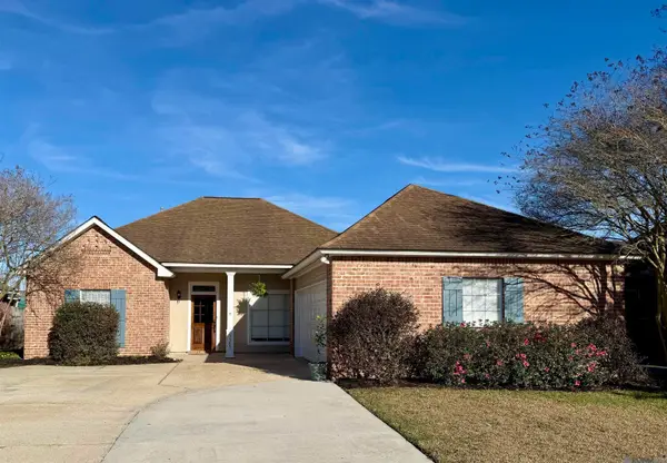 18345 Lake Myrtle Dr, Baton Rouge, LA 70817