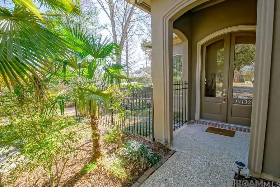 19132 Beaujolaes Ave, Baton Rouge, LA 70817 - #2