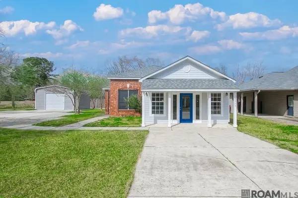 13515 Rose Dr, Walker, LA 70785