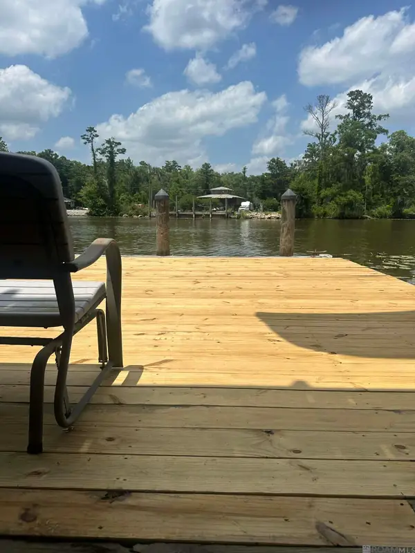 18561 River Bend Rd, Maurepas, LA 70449