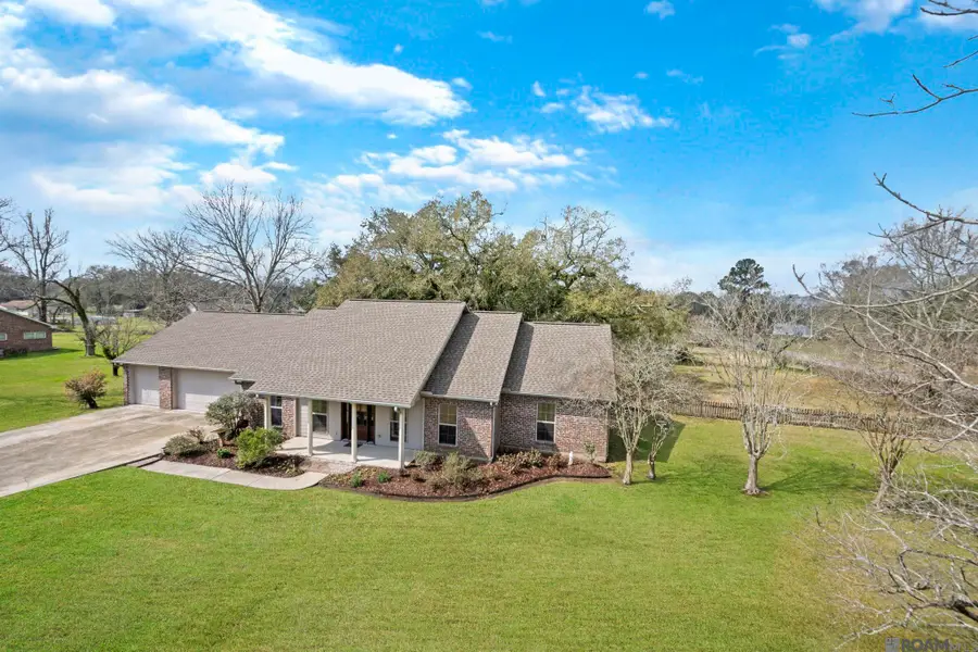 41255 Black Bayou Rd, Gonzales, LA 70737 - #2