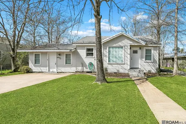 215 8th Street Dr, Ponchatoula, LA 70454