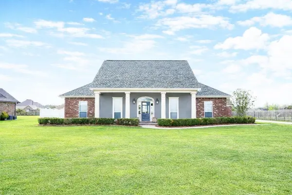 126 Cascade Dr, Thibodaux, LA 70301