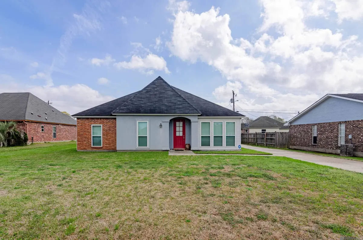 18128 Judith Dr, Zachary, LA 70791 - #1