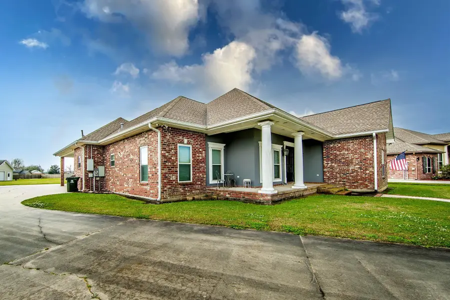225 Chase Dr, Bourg, LA 70343 - #2