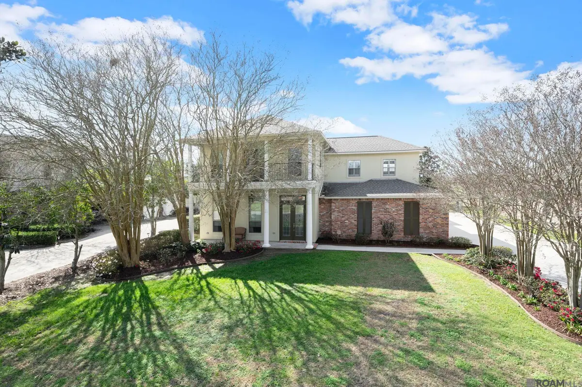 6191 Breeze Point Dr, Gonzales, LA 70737 - #1