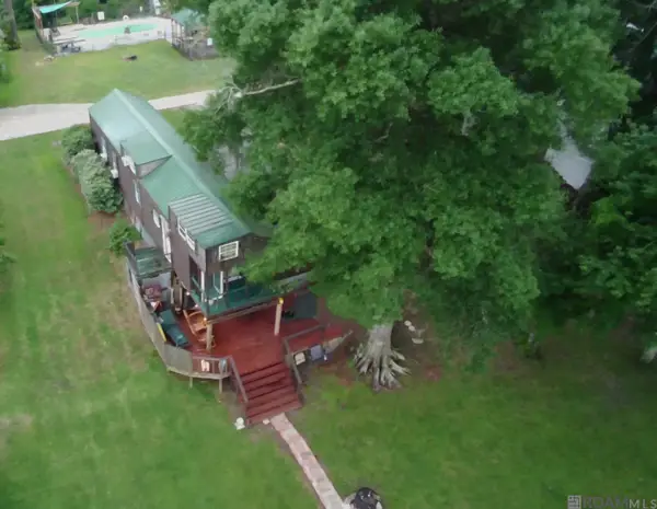 21018 Diversion Canal Rd, Maurepas, LA 70449