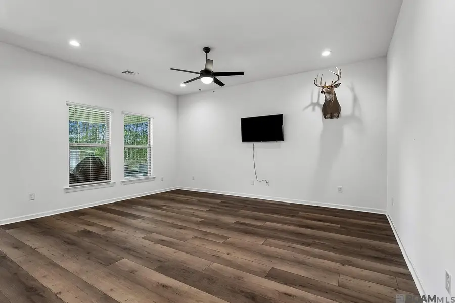 75420 Victoria Dr, Covington, LA 70435 - #2
