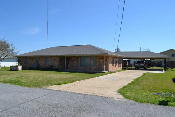 163 Comeaux Dr, Lockport, LA 70374