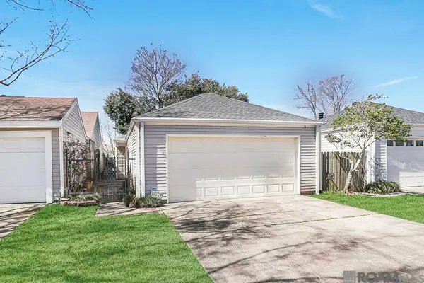 5942 N Fort Clarke Dr, Baton Rouge, LA 70817