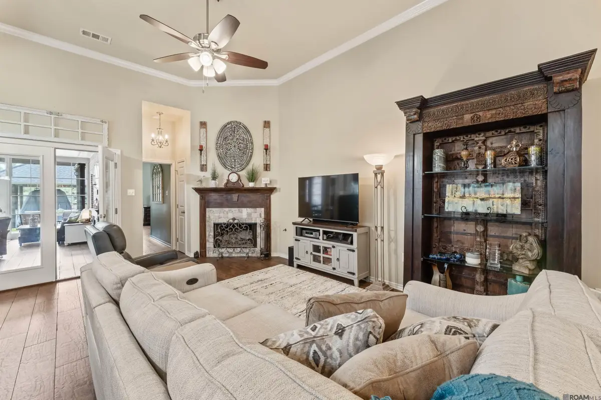 21161 Waterfront East Dr, Maurepas, LA 70449 - #1