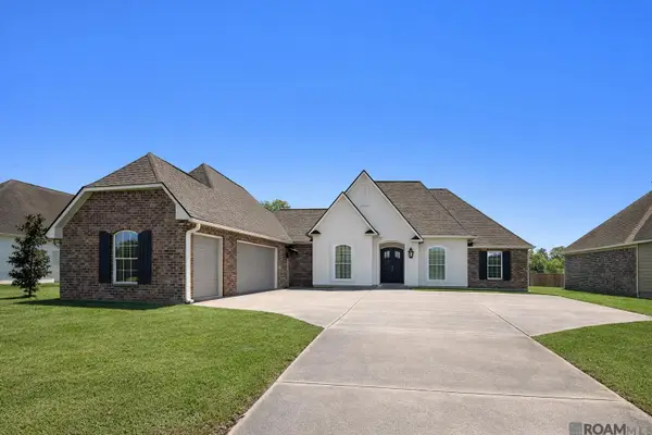 30857 Creek Valley Dr, Denham Springs, LA 70726