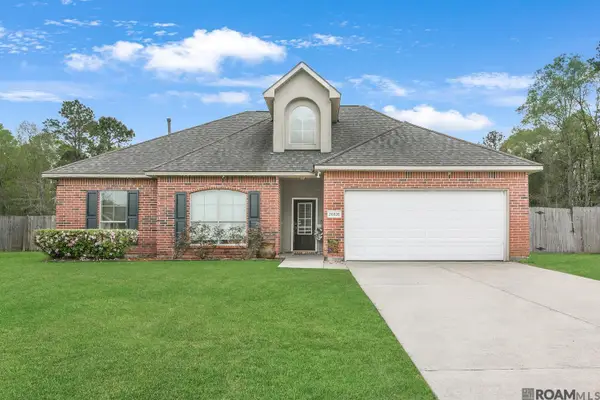 26526 Acadia Ct, Denham Springs, LA 70726