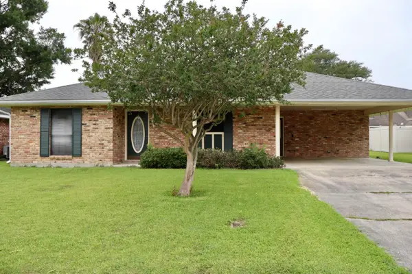 505 Crenshaw St, Berwick, LA 70342