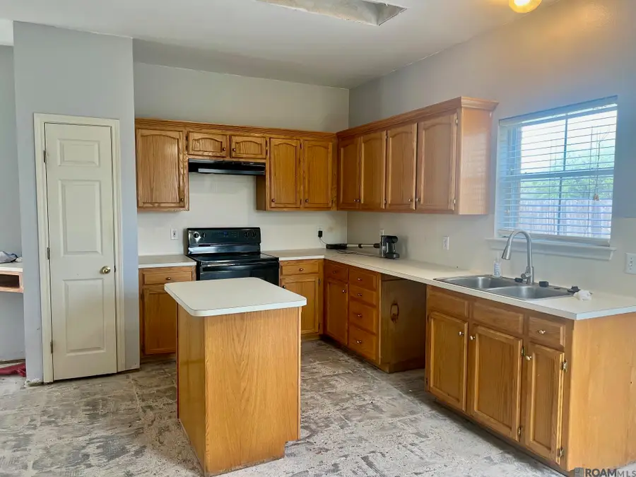 14494 Whispering Oaks Dr, Gonzales, LA 70737 - #3