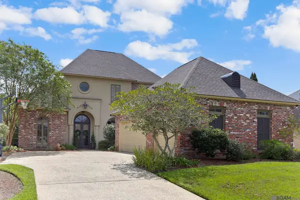 18556 Fairway Oaks Ct, Baton Rouge, LA 70809