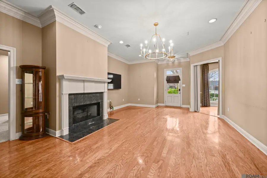 10514 Claybrook Dr, Baton Rouge, LA 70809 - #2