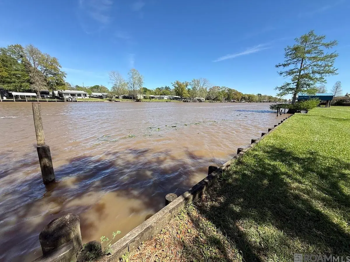 13224 Bayou Terrace Dr, Saint Amant, LA 70774 - #1