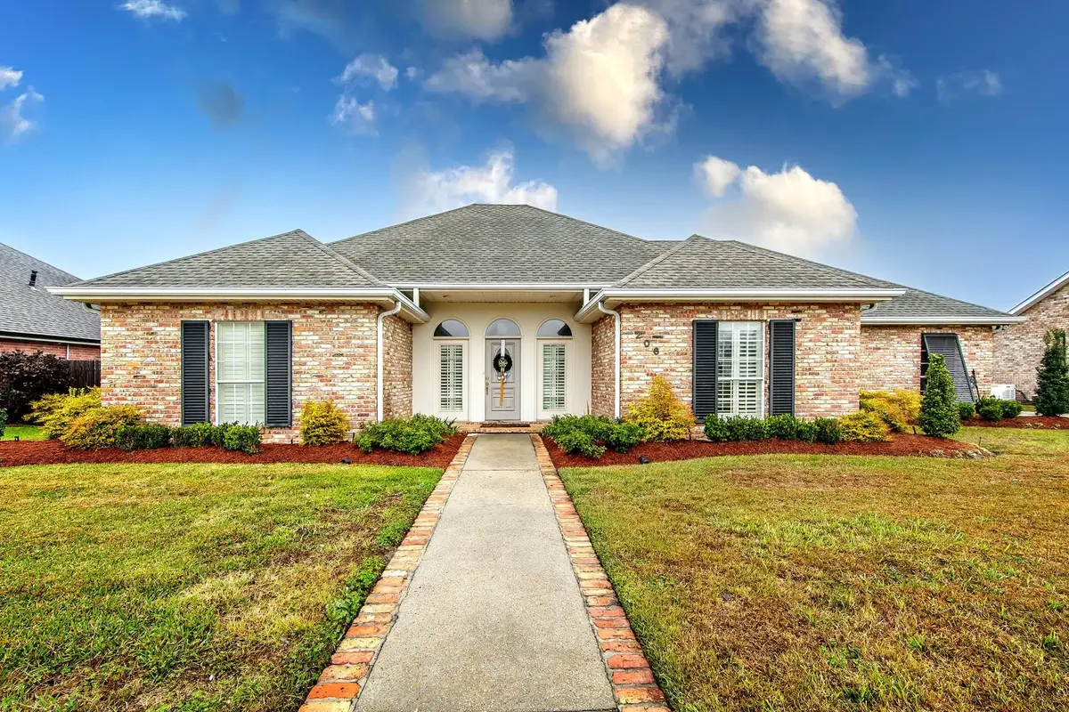 206 Cheyenne Dr, Houma, LA 70360 - #1