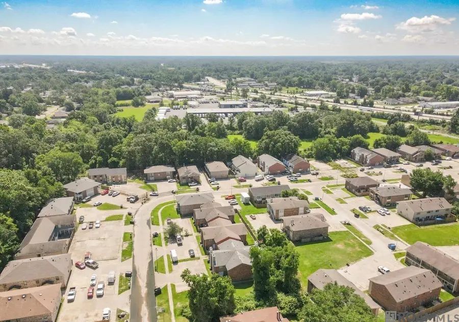 11634 W Sherwood Meadow Ave, Baton Rouge, LA 70816 - #3