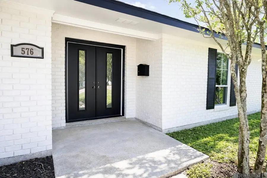 576 College Hill Dr, Baton Rouge, LA 70808 - #2