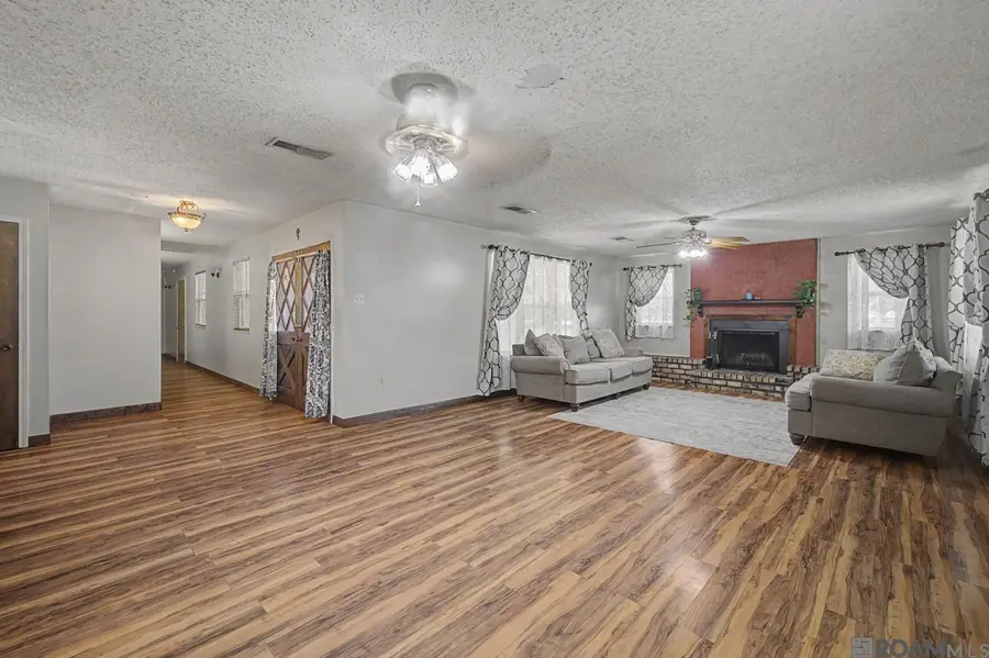 11911 Mccullough Rd, Zachary, LA 70791 - #3