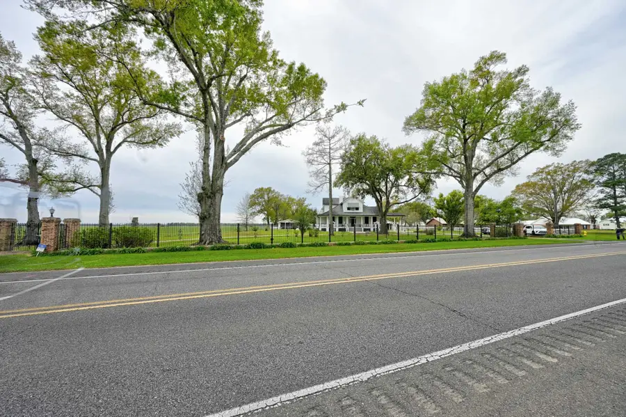 4371 Highway 1, Napoleonville, LA 70390 - #3