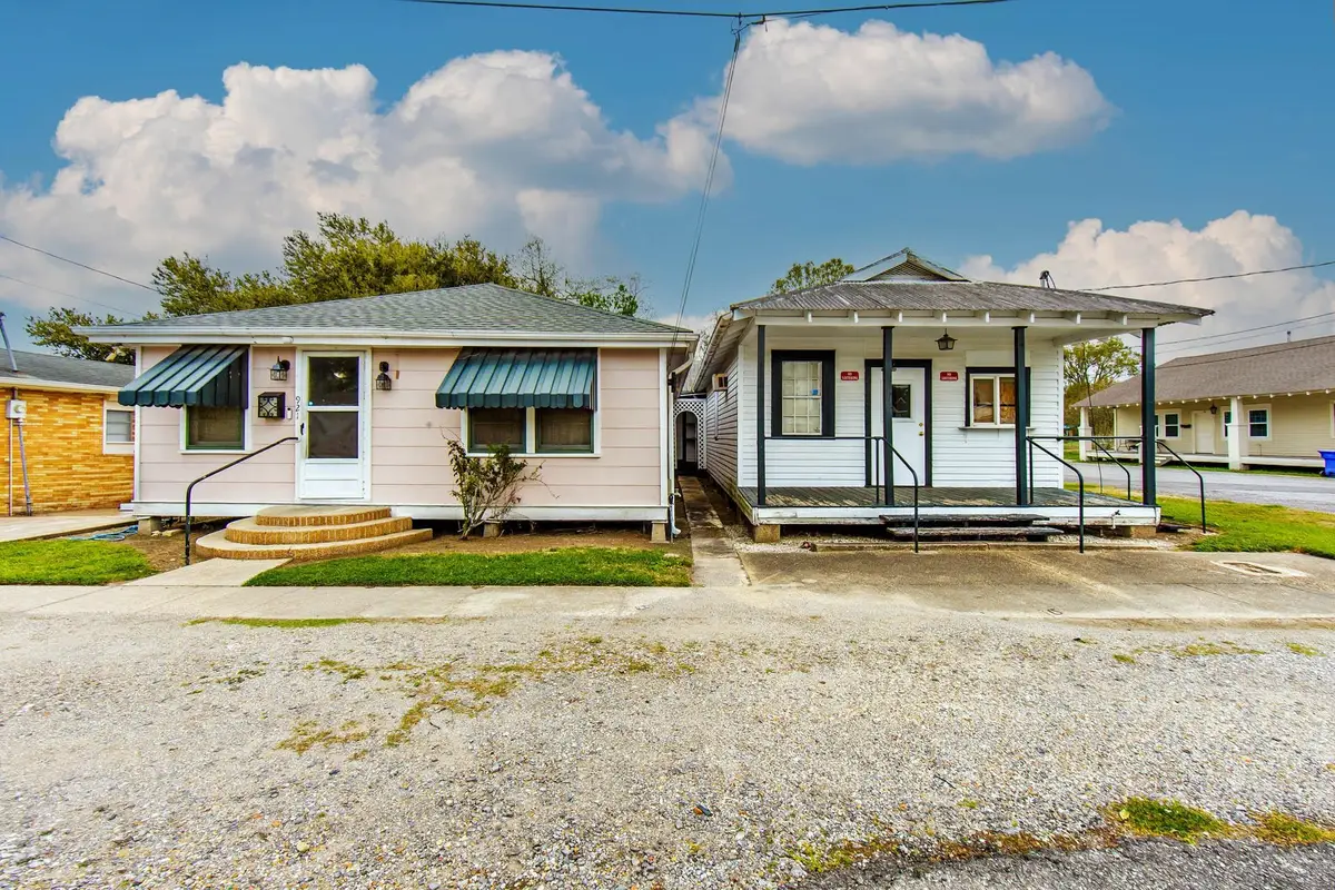 921 Caroline St #2 units, Thibodaux, LA 70301 - #1