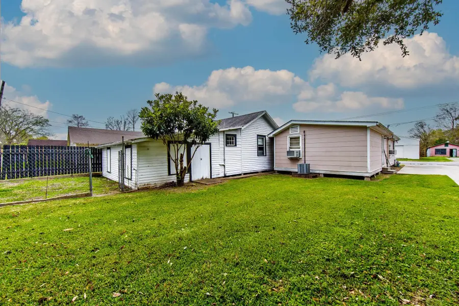921 Caroline St #2 units, Thibodaux, LA 70301 - #3