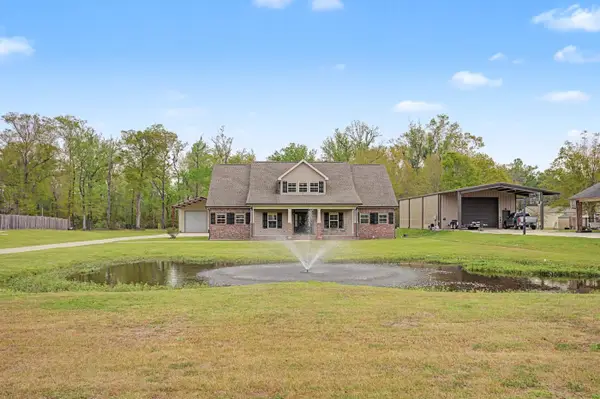 208 Live Oak Dr, Thibodaux, LA 70301