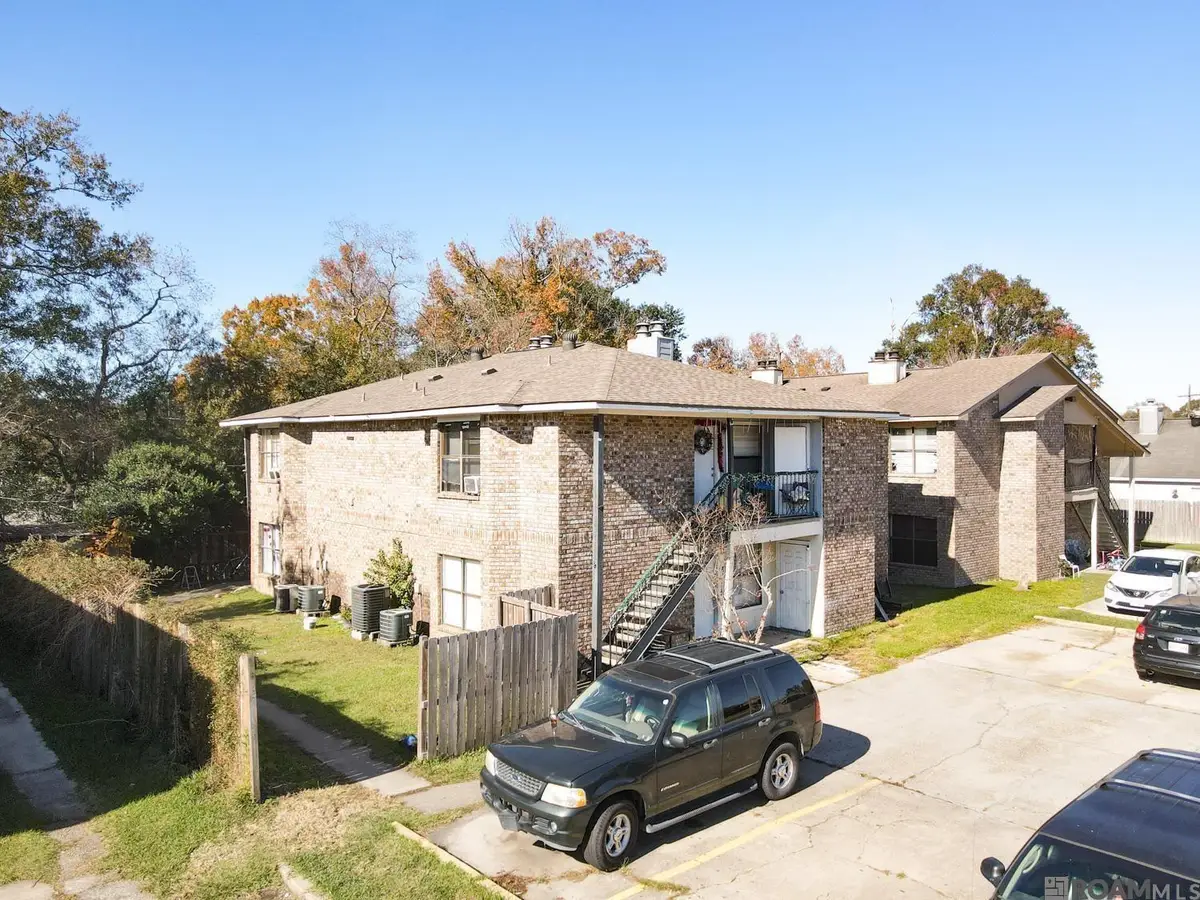 814 Hammond Manor Dr, Baton Rouge, LA 70816 - #1
