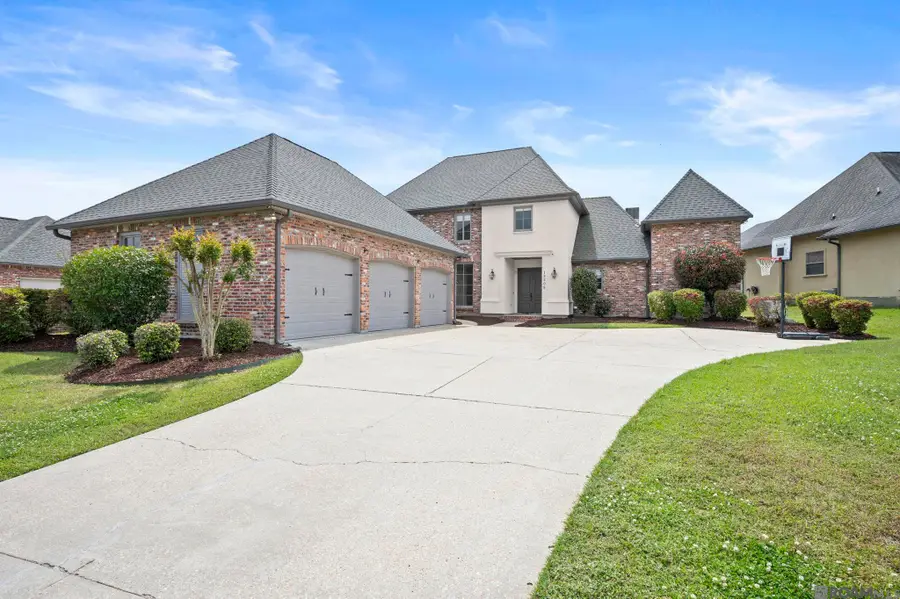 18205 Fountain Hill, Prairieville, LA 70769 - #2