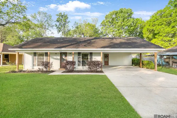 10241 Ardoon Dr, Baker, LA 70714