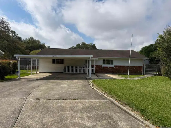 57925 Mcdaniel St, Plaquemine, LA 70764