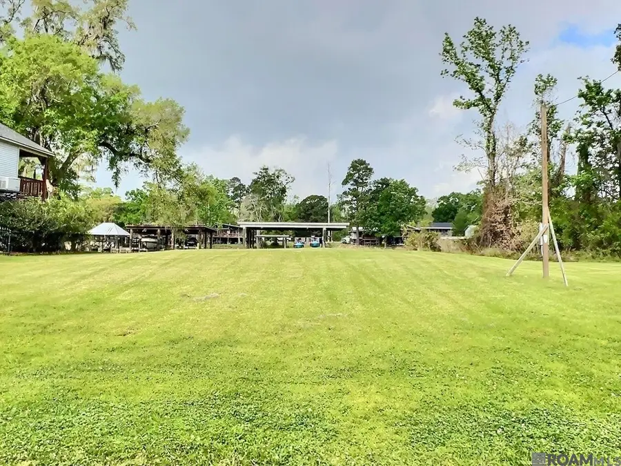 17619 Cove Ln, Denham Springs, LA 70726 - #2