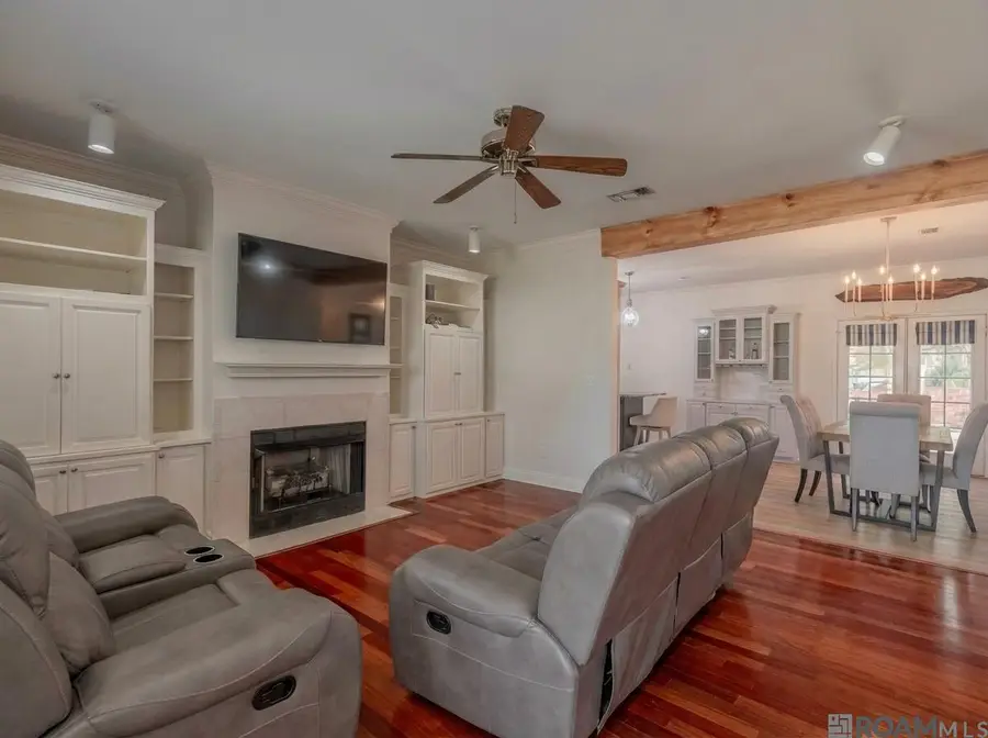 1757 E Nelson St, Gonzales, LA 70737 - #3