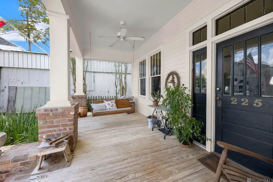 225 N Range Ave, Denham Springs, LA 70726 - #2