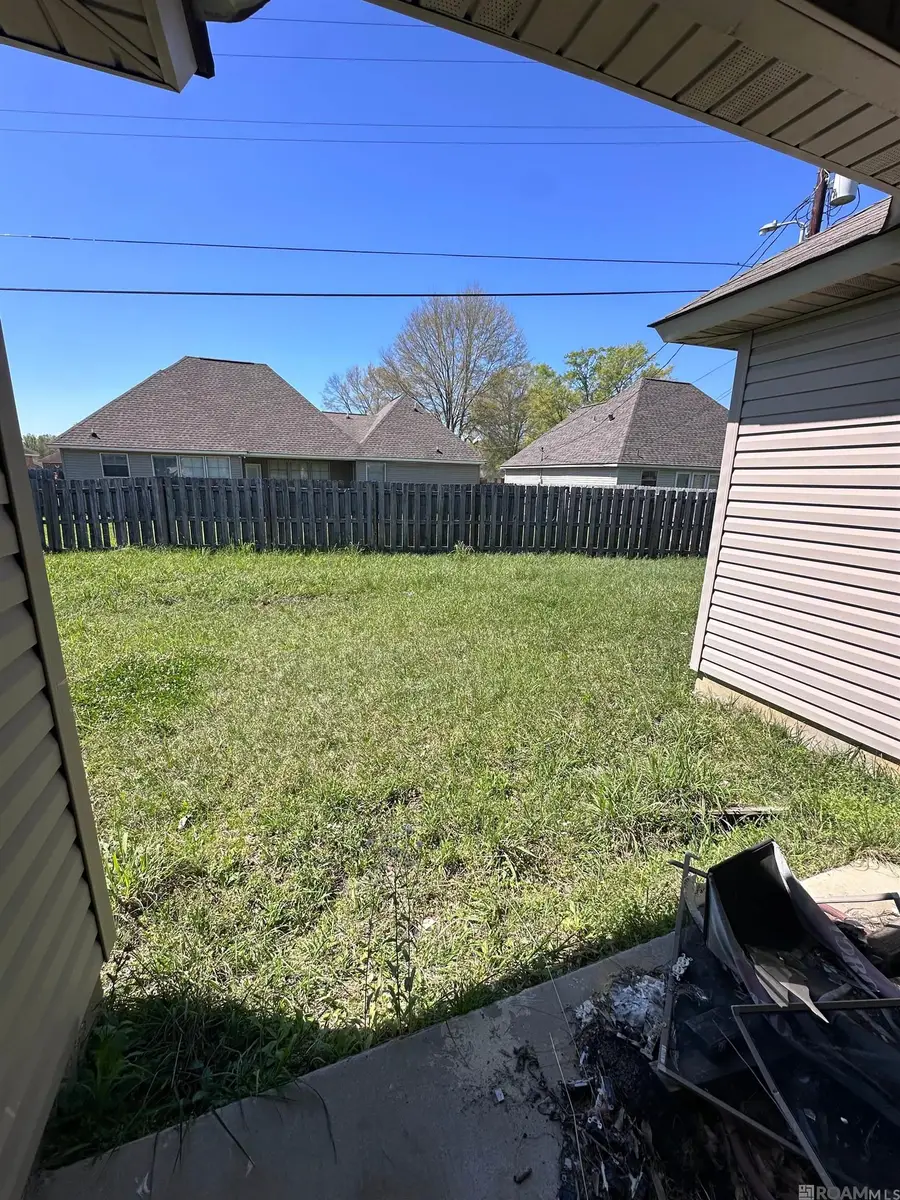 18235 Martha Dr, Zachary, LA 70791 - #2