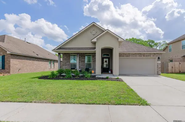11464 Legacy Oaks Ln, Gonzales, LA 70737