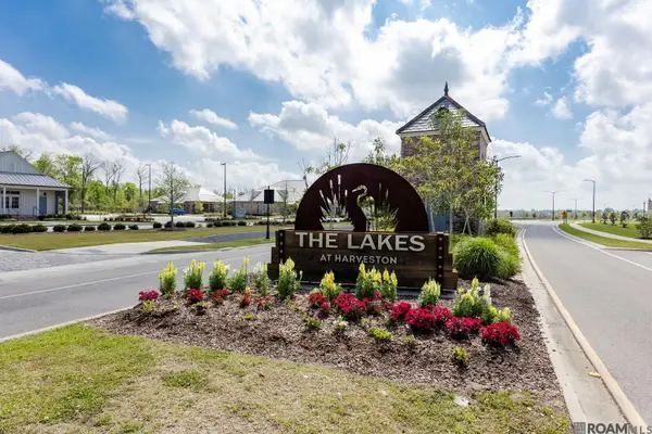 13857 Golden Holly Ln, Baton Rouge, LA 70810