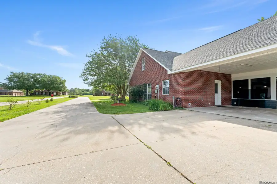 16009 Acadia Dr, Prairieville, LA 70769 - #3