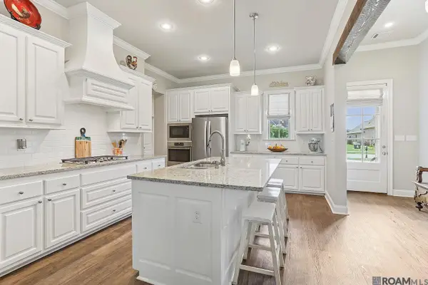 16035 Greycliff Ave, Pride, LA 70770