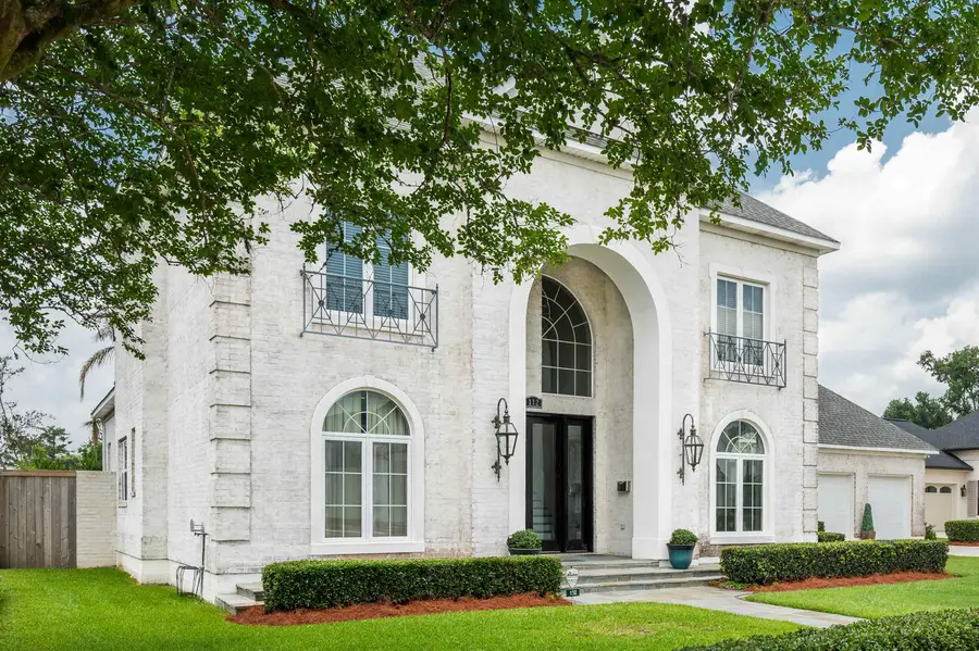 112 Menard Place, Thibodaux, LA 70301 - #3