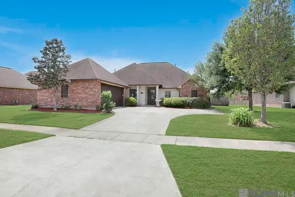 2970 Majestic Oaks Ave, Zachary, LA 70791